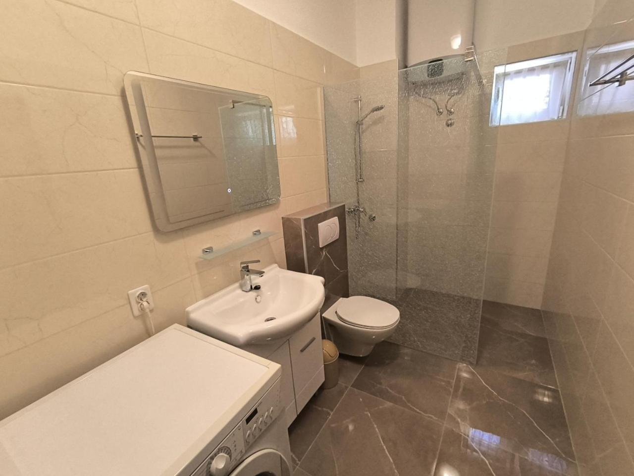 Apartment Knez โตรกีร์ ภายนอก รูปภาพ